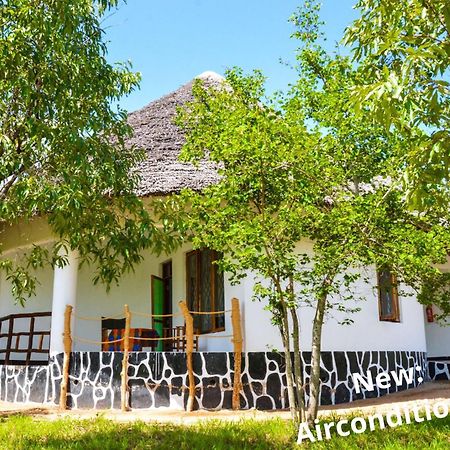 Voyage Village Lodge Mikumi Esterno foto